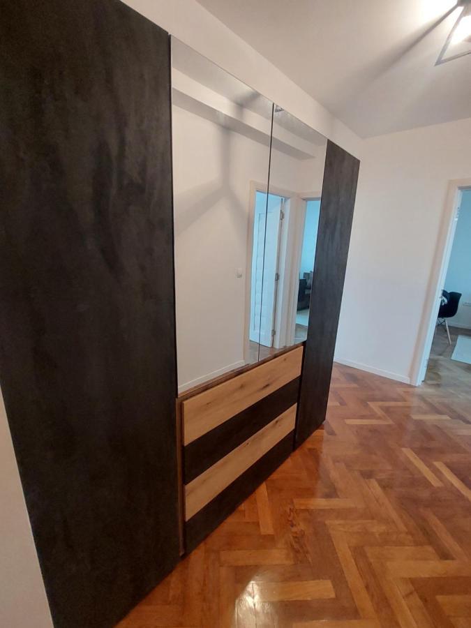 Eli'S Apartments -Ultracentral Near Palas Iasi Buitenkant foto